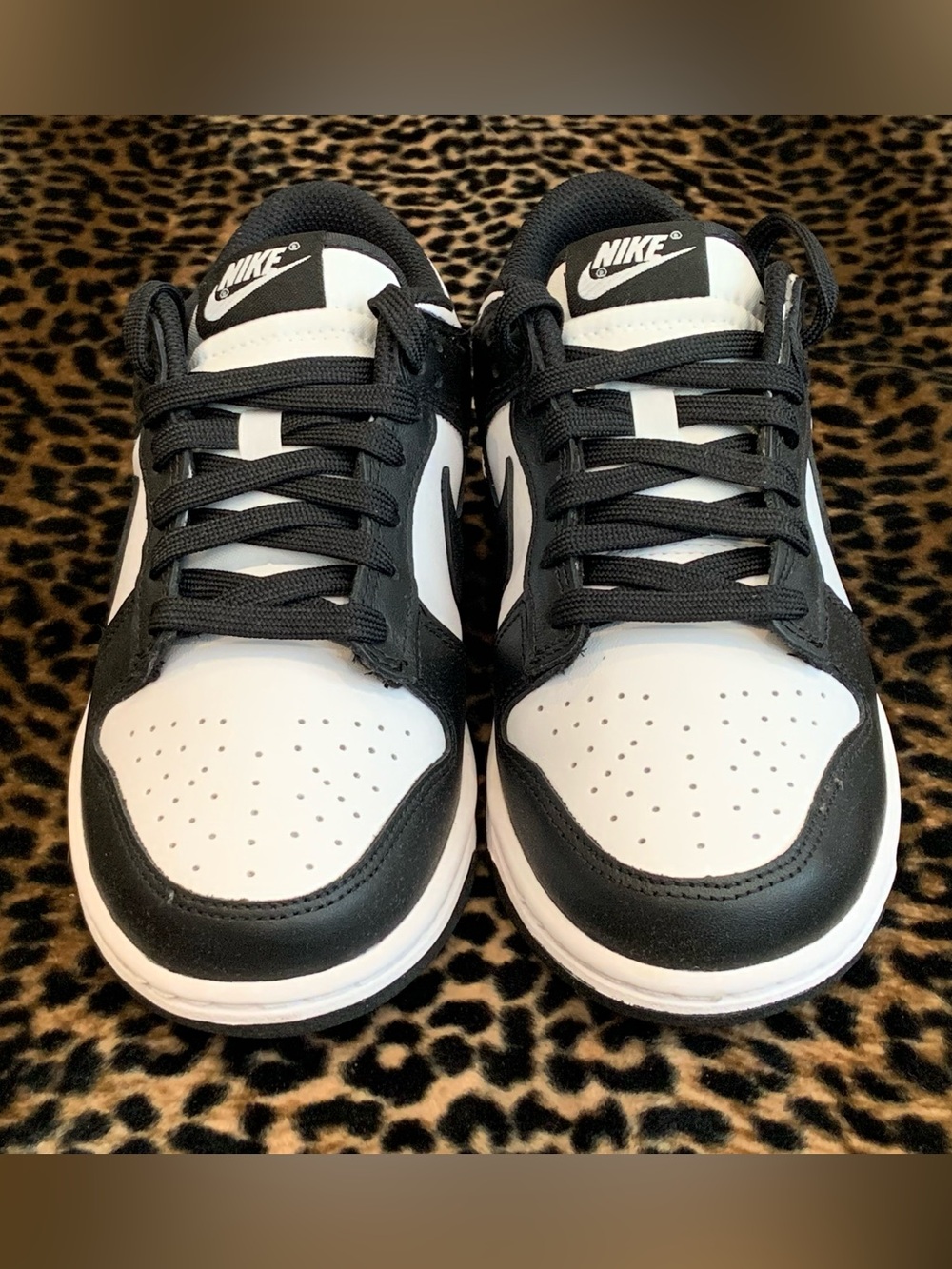Nike - Picture 4 of 6